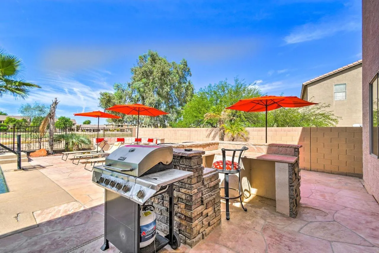 Дом отдыха Luxury Laveen Village Home With Games And Pool! Феникс США